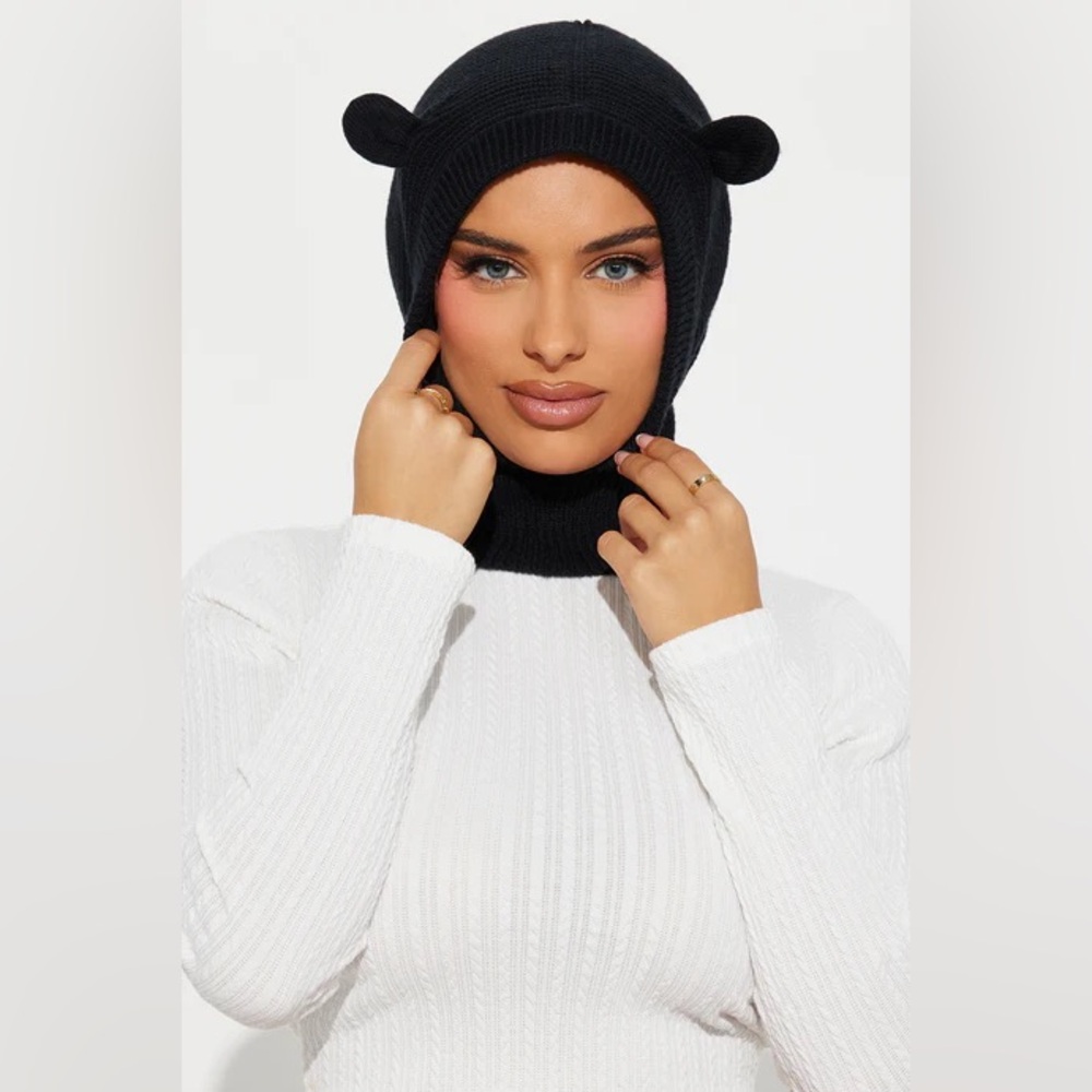 FASHION NOVA NWT Black Knit Balaclava Hat with Ears SIZE ONE SIZE Cold-Weather